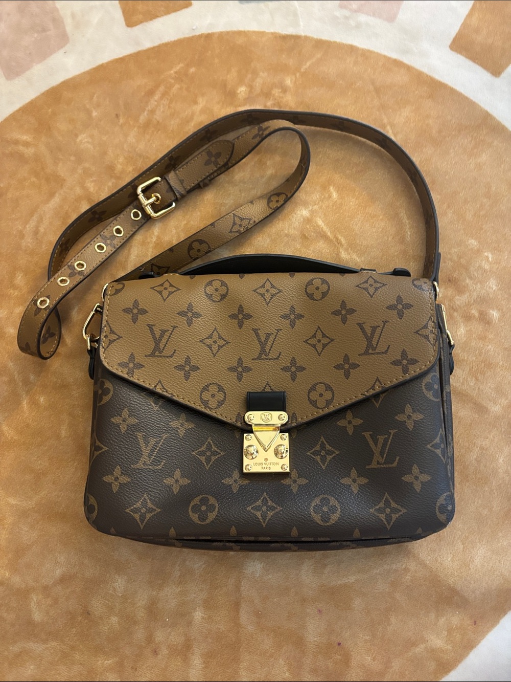 Boutique LV Two-Tone Monogram Satchel - Brown - Picture 4 of 4